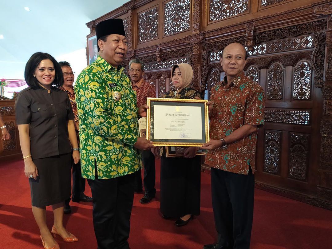 179 PNS Purna Tugas Terima Penghargaan dari Pemkot Magelang